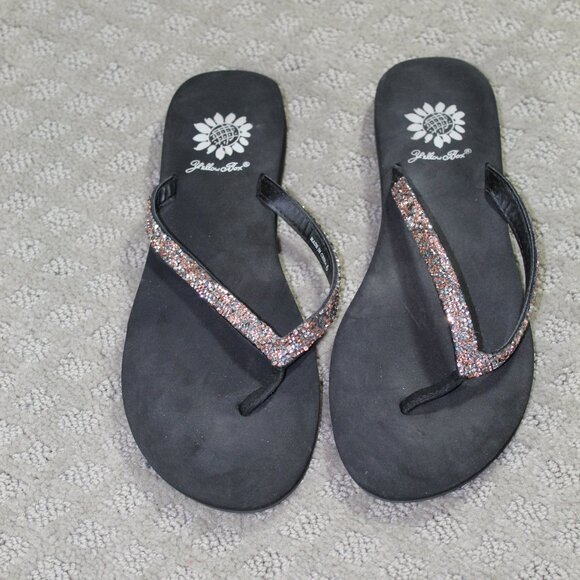 Yellow Box Women's Sz 6 Silver and Peach Bling Foam Sandals - Picture 1 of 6